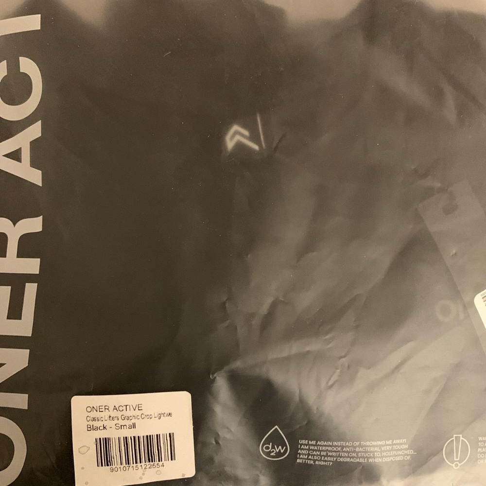 NWT Oner Active CLASSIC LIFTERS GRAPHIC RELAXED CROP LIGHTWEIGHT T-SHIRT Black S - Picture 3 of 4